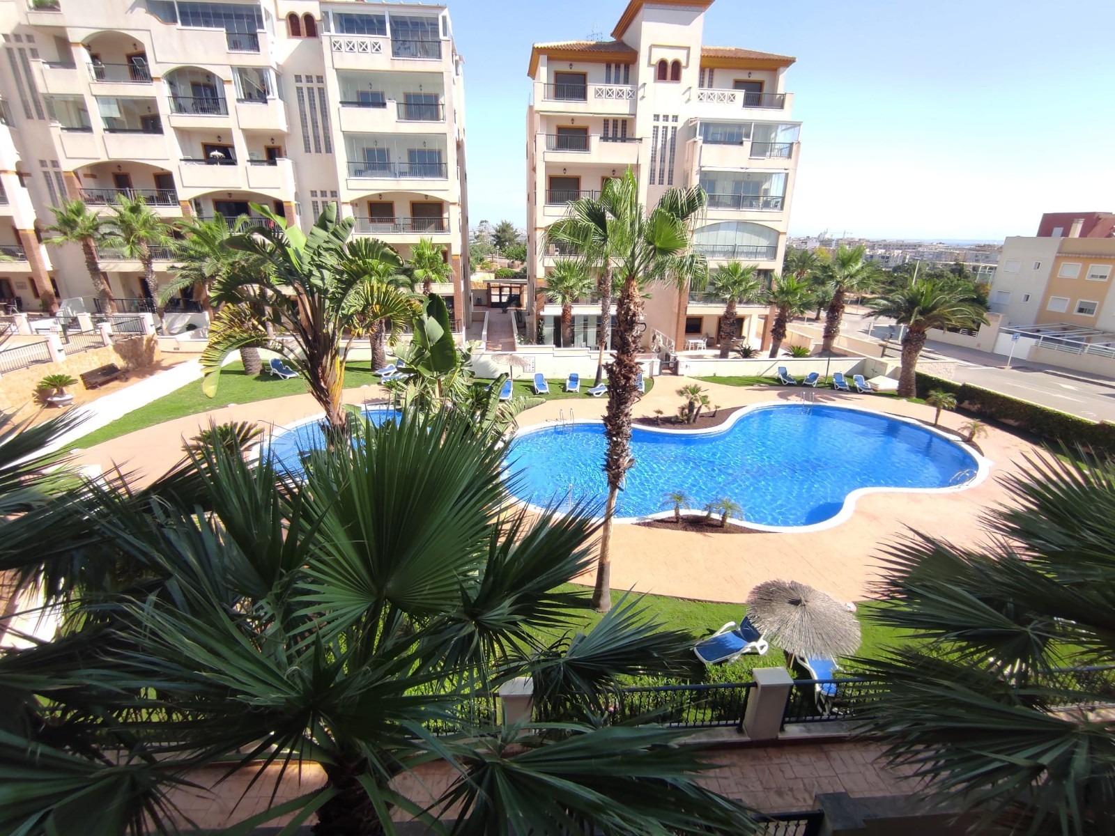 Apartment in Guardamar del Segura, Alicante, Spain 3 bedrooms, 116 sq.m. No. 80166