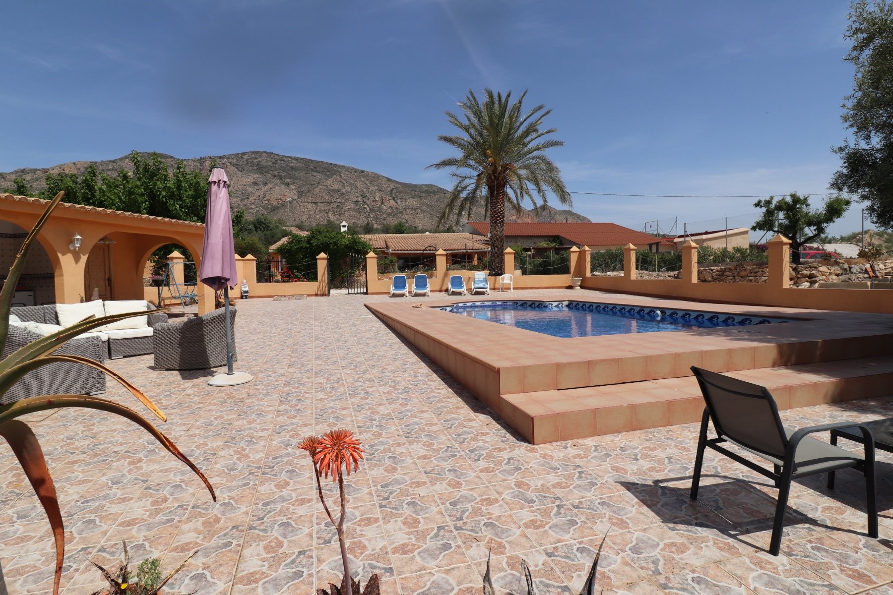Finca Hondon De Las Nieves, Alicante, Spānijā 5 istabas, 440 m2 Nr. 189184