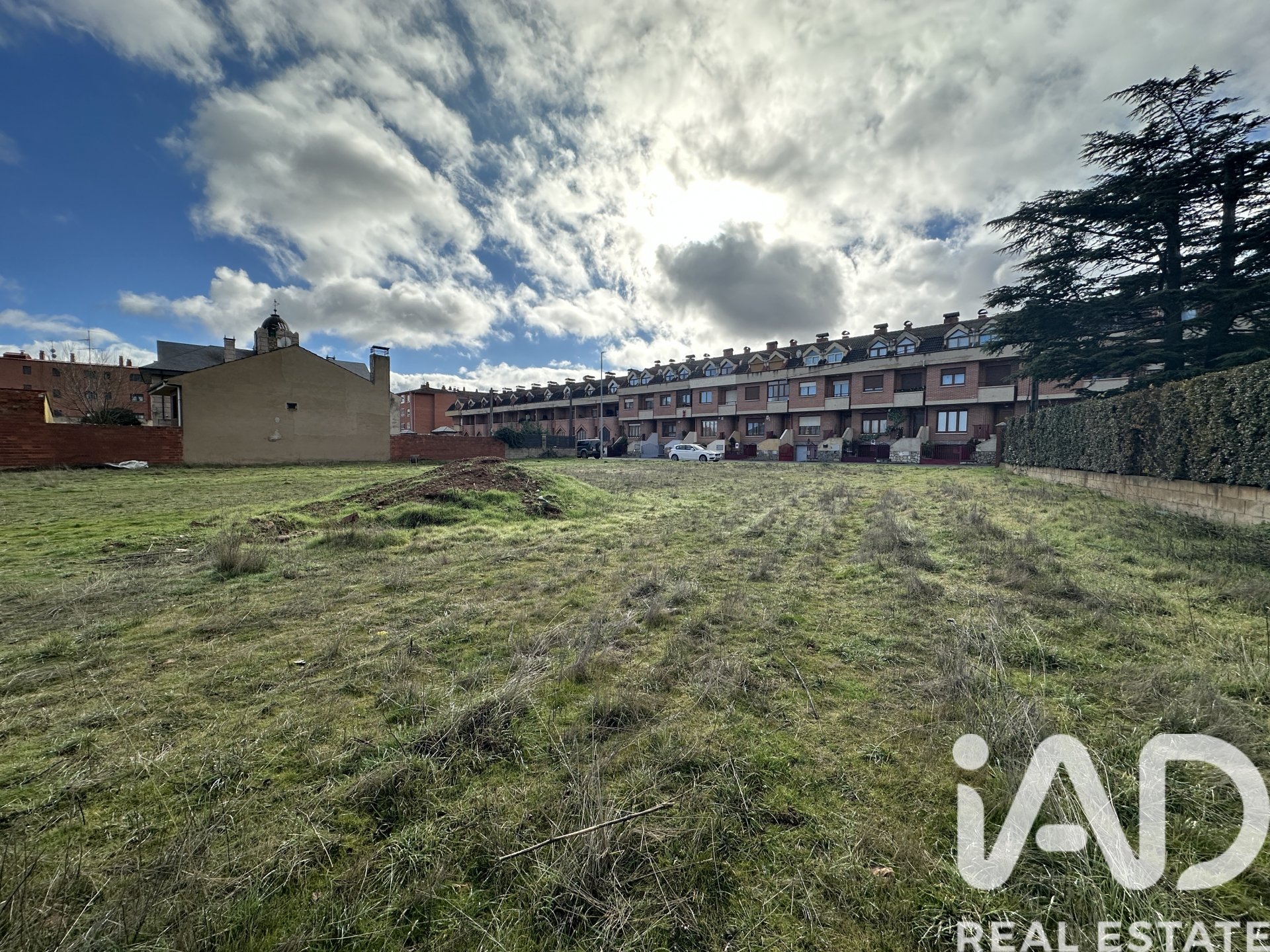 Zemes gabals Valverde de la Virgen, Leon, Spānijā 1002 m2 Nr. 185418
