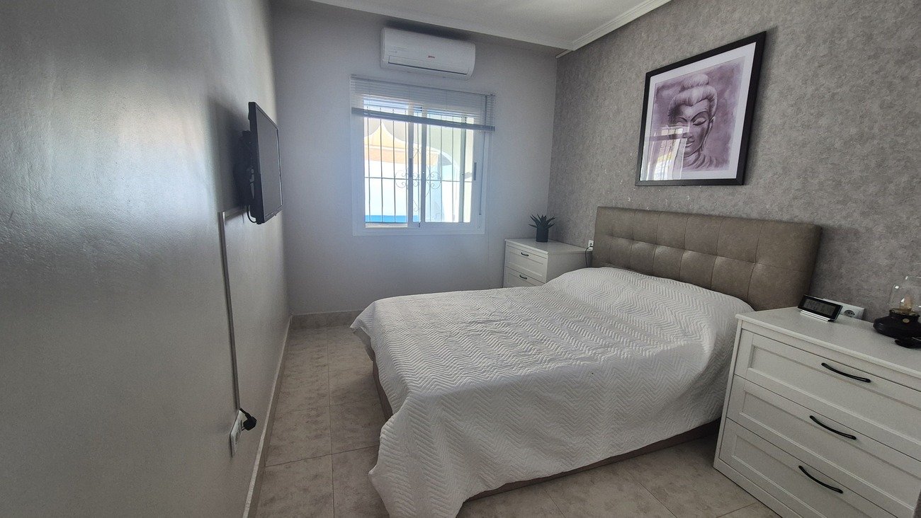 Townhouse in San Miguel de Salinas, Alicante, Spain 2 bedrooms, 72 sq.m. No. 190299