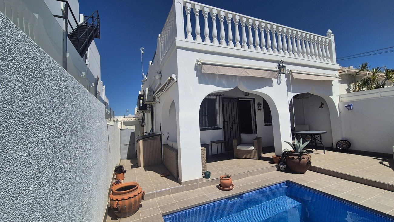 Townhouse in San Miguel de Salinas, Alicante, Spain 2 bedrooms, 72 sq.m. No. 190299