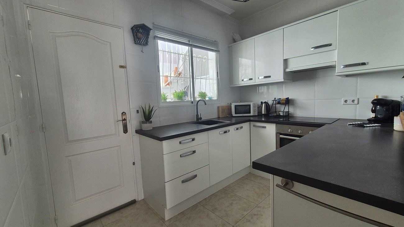 Townhouse in San Miguel de Salinas, Alicante, Spain 2 bedrooms, 72 sq.m. No. 190299
