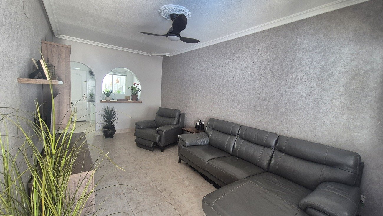 Townhouse in San Miguel de Salinas, Alicante, Spain 2 bedrooms, 72 sq.m. No. 190299