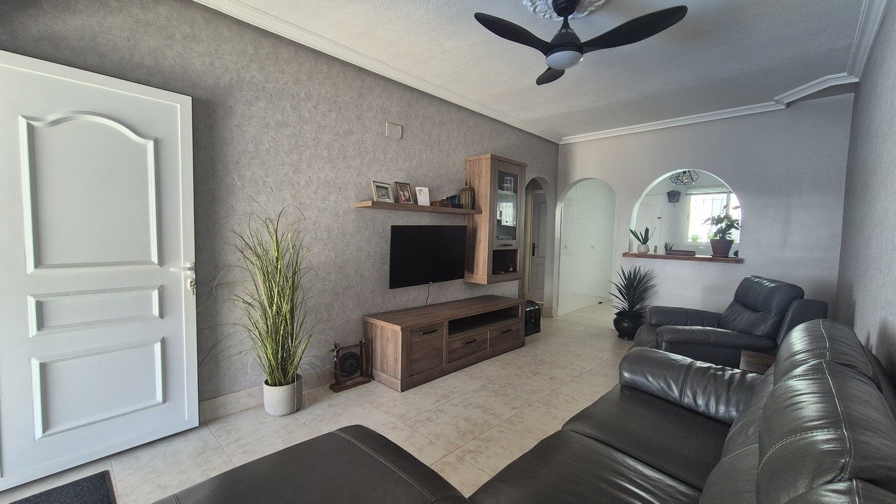 Townhouse in San Miguel de Salinas, Alicante, Spain 2 bedrooms, 72 sq.m. No. 190299