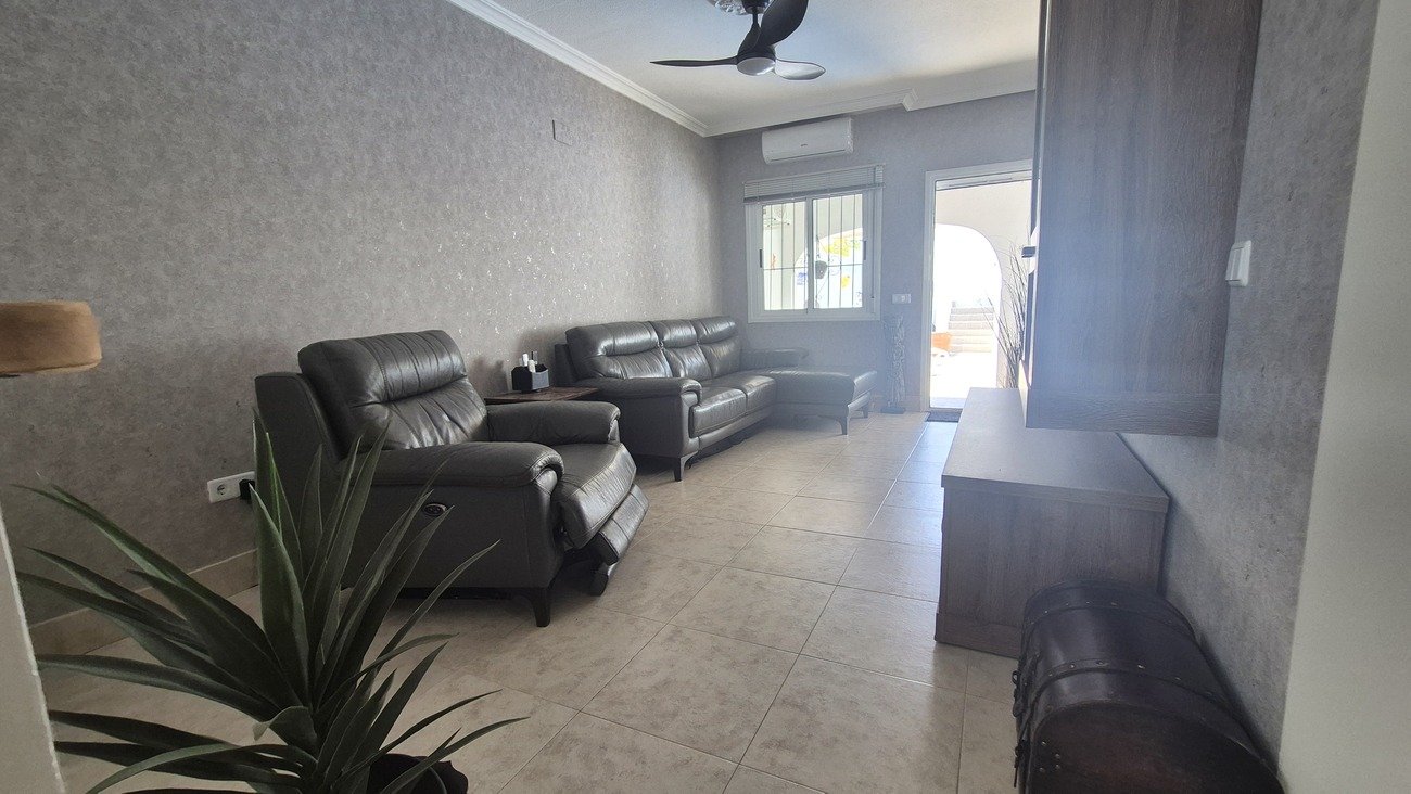 Townhouse in San Miguel de Salinas, Alicante, Spain 2 bedrooms, 72 sq.m. No. 190299