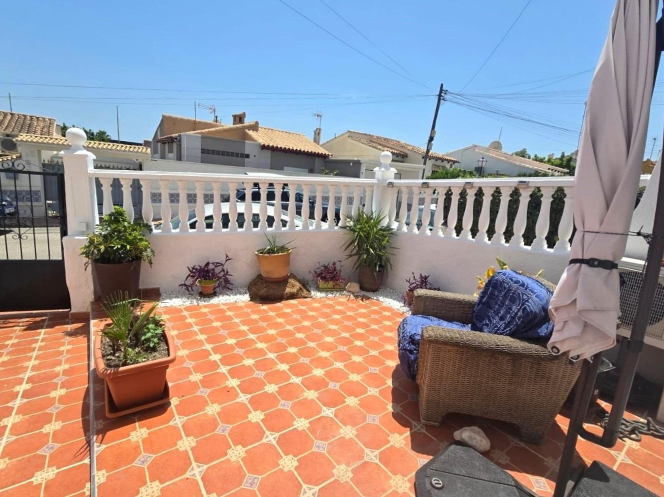 Kaupunkipientalo Los Balcones, Alicante, Espanja 3 makuuhuonetta, 78 m2 No. 190295
