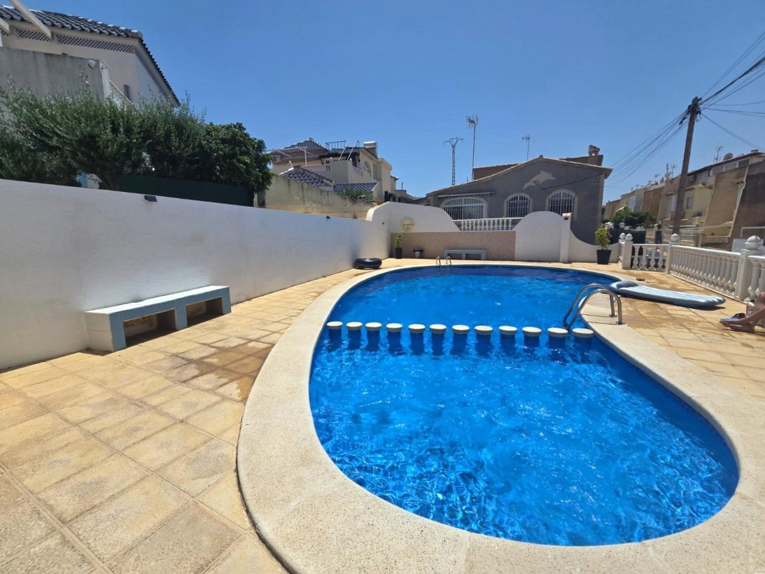Kaupunkipientalo Los Balcones, Alicante, Espanja 3 makuuhuonetta, 78 m2 No. 190295