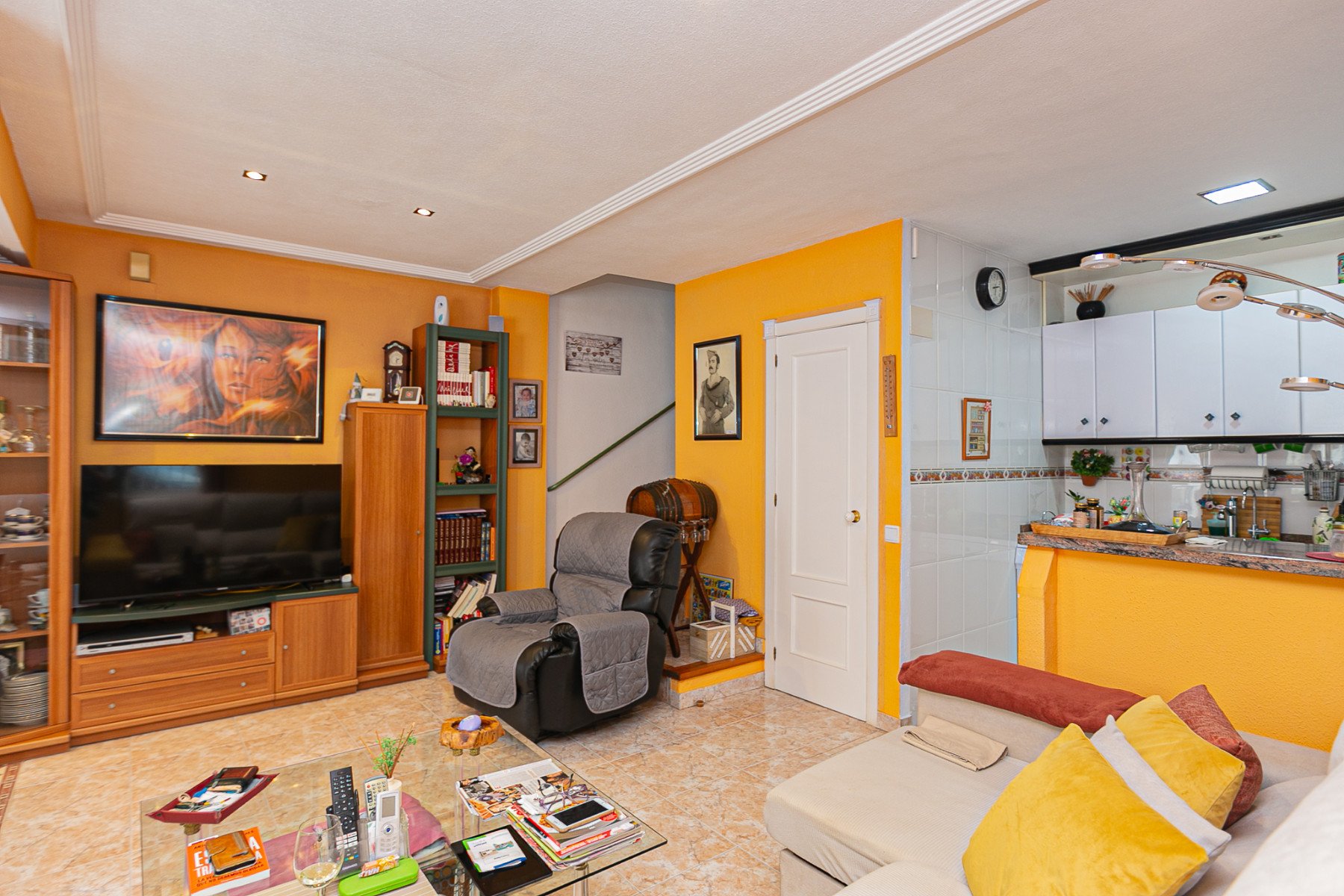 Townhouse in Torrevieja, Alicante, Spain 2 bedrooms, 71 sq.m. No. 190298