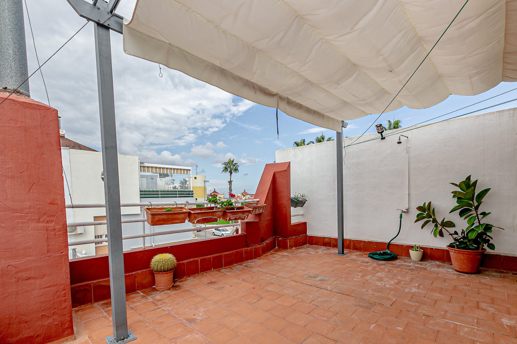 Townhouse in Torrevieja, Alicante, Spain 2 bedrooms, 71 sq.m. No. 190298