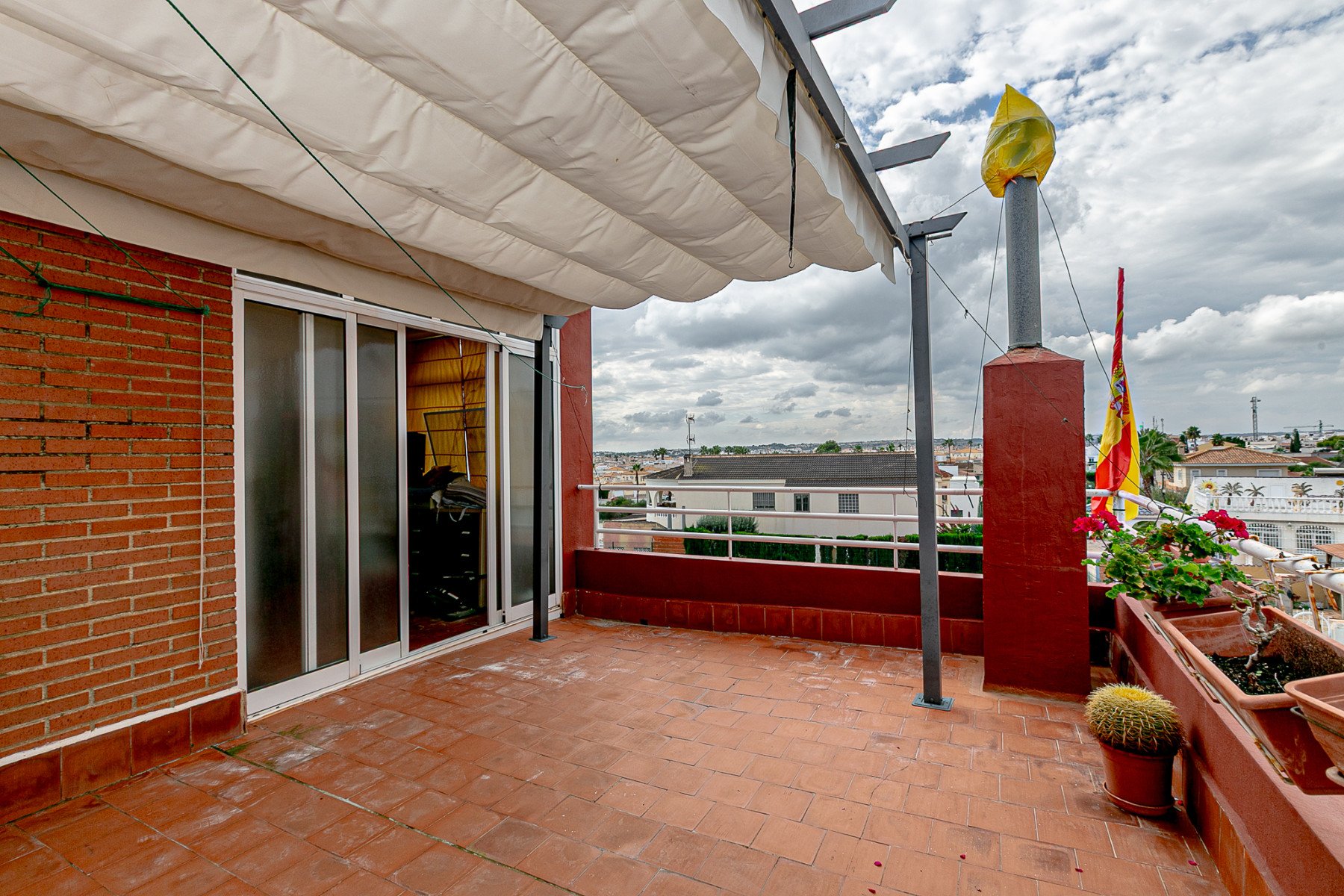 Townhouse in Torrevieja, Alicante, Spain 2 bedrooms, 71 sq.m. No. 190298