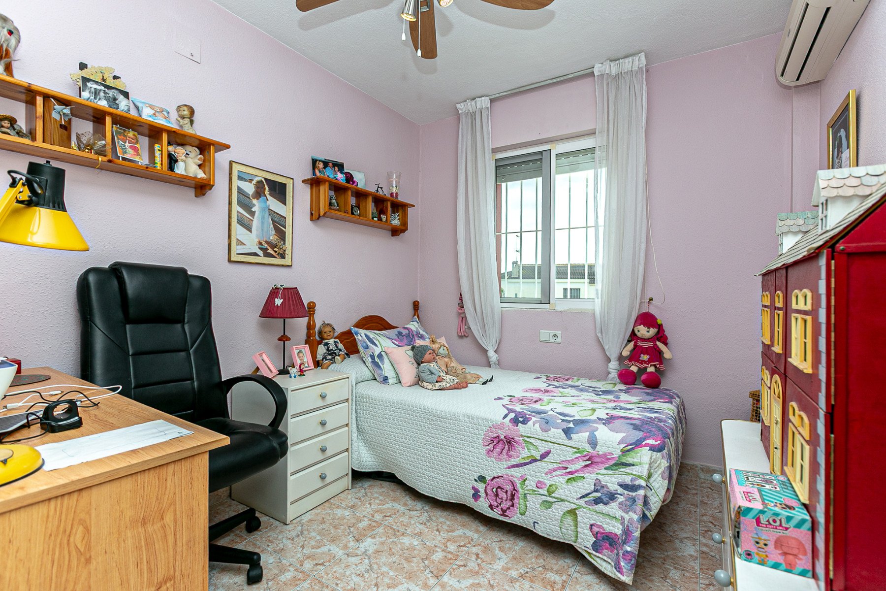 Townhouse in Torrevieja, Alicante, Spain 2 bedrooms, 71 sq.m. No. 190298