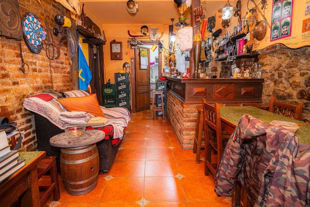 Villa i Lena, A Coruna, Spanien 8 sovrum, 200 kvm. Nr. 168796
