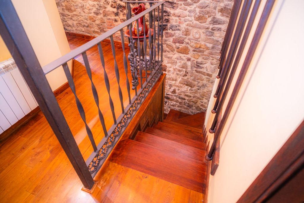 Villa i Lena, A Coruna, Spanien 8 sovrum, 200 kvm. Nr. 168796