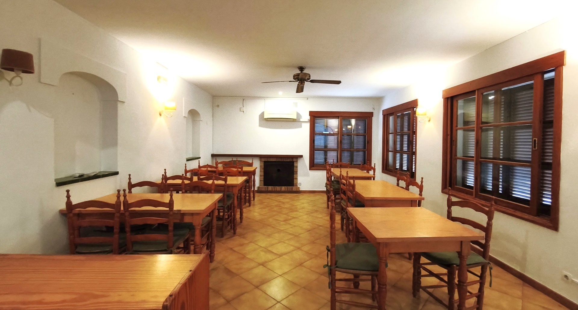 Liikekiinteistö Cala Figuera, Mallorca, Espanja 182 m2 No. 151188