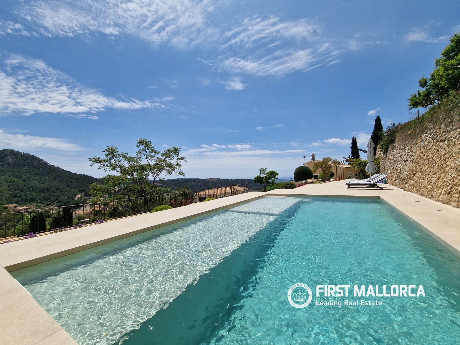 Villa in Galilea, Mallorca, Spain 3 bedrooms, 381 sq.m. No. 196131