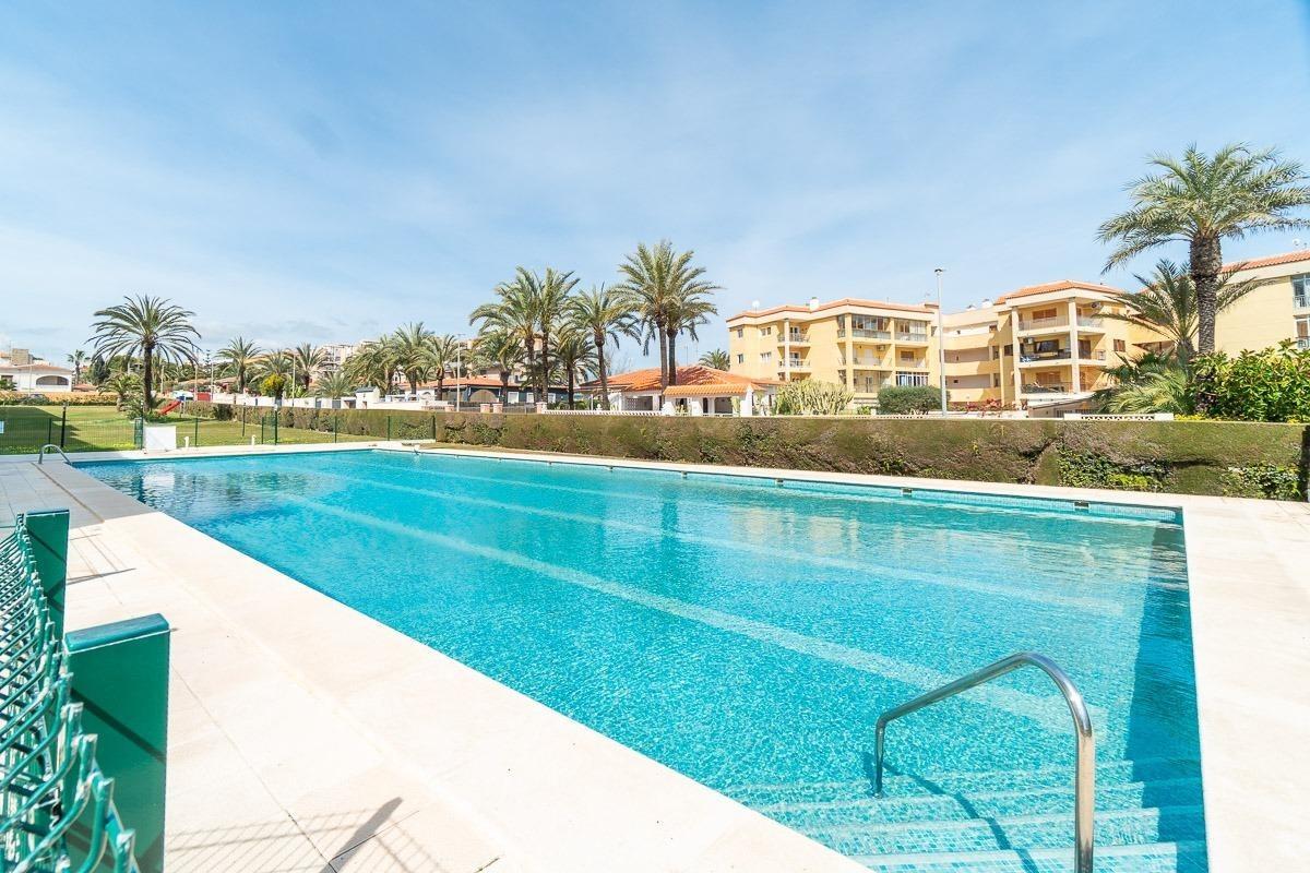 Apartamento en Punta Prima, Alicante, España 2 dormitorios, 73 m2 No. 194880