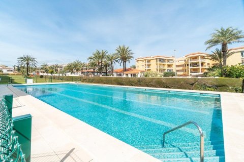 Apartment in Punta Prima, Alicante, Spain 2 bedrooms, 73 sq.m. No. 194880