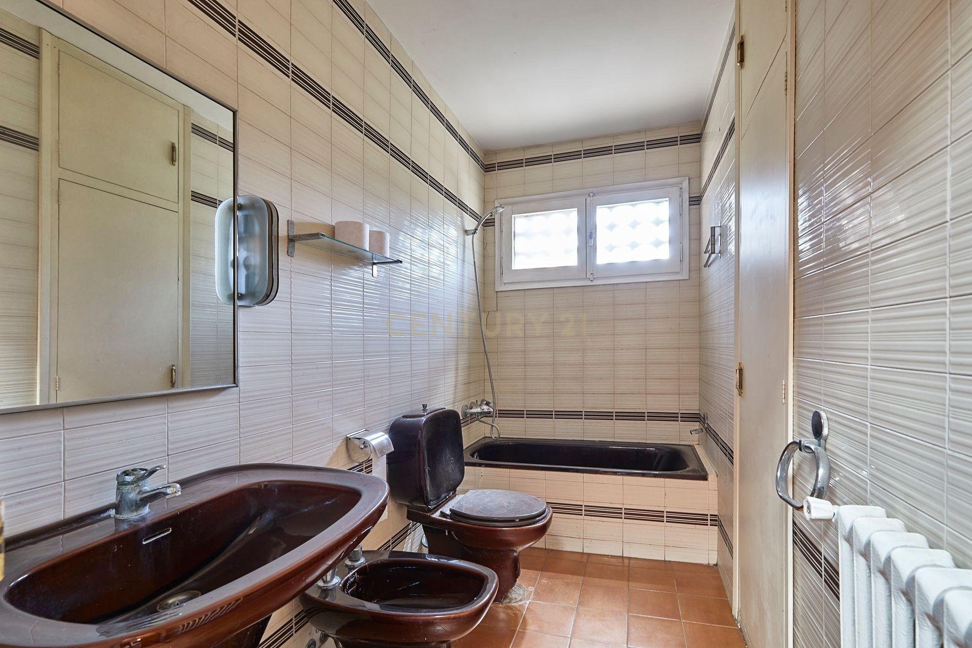 House à Les Franqueses Del Valles, Barcelona, Espagne 5 chambres, 265 m2 No. 191105
