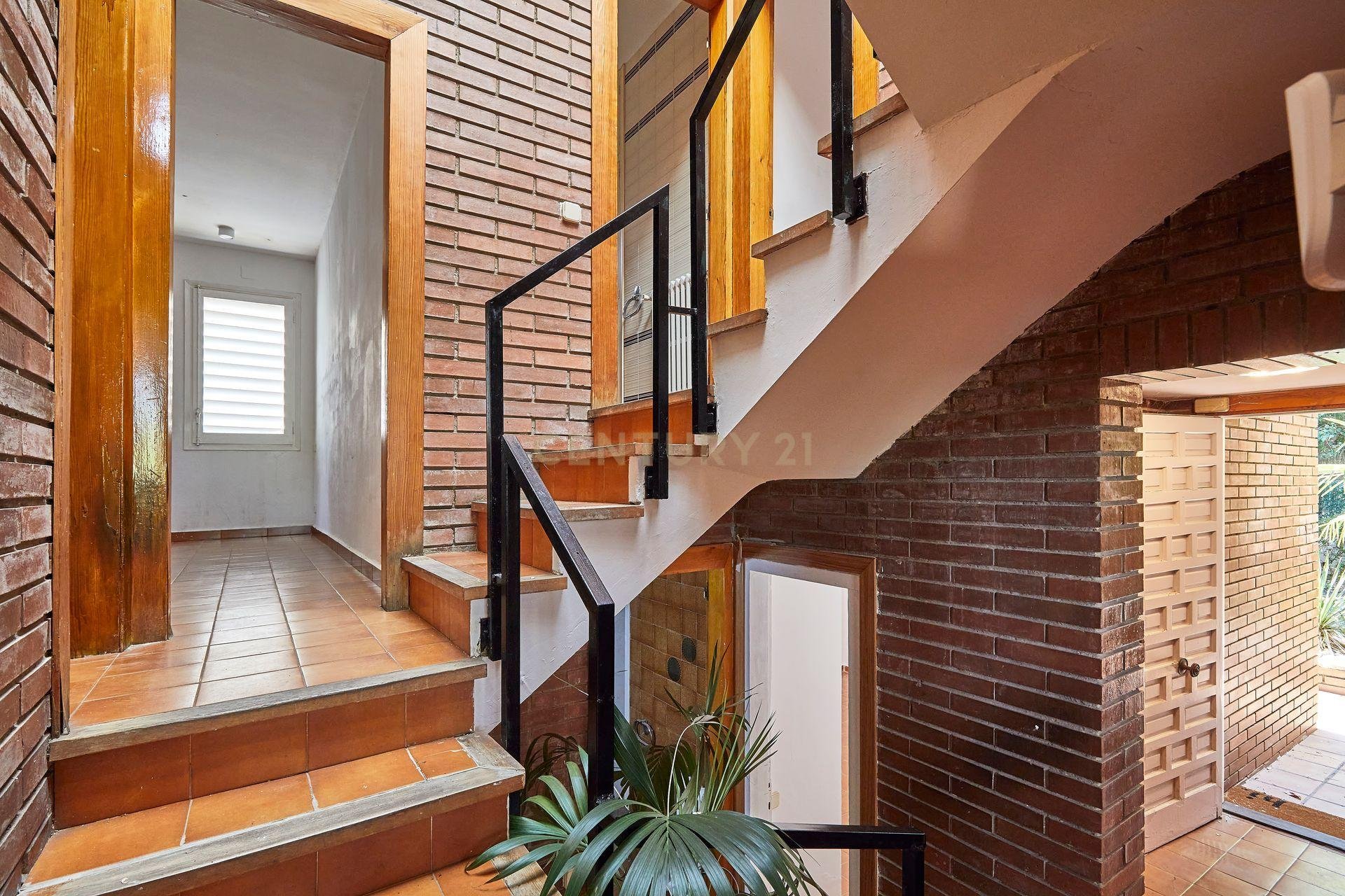 House à Les Franqueses Del Valles, Barcelona, Espagne 5 chambres, 265 m2 No. 191105
