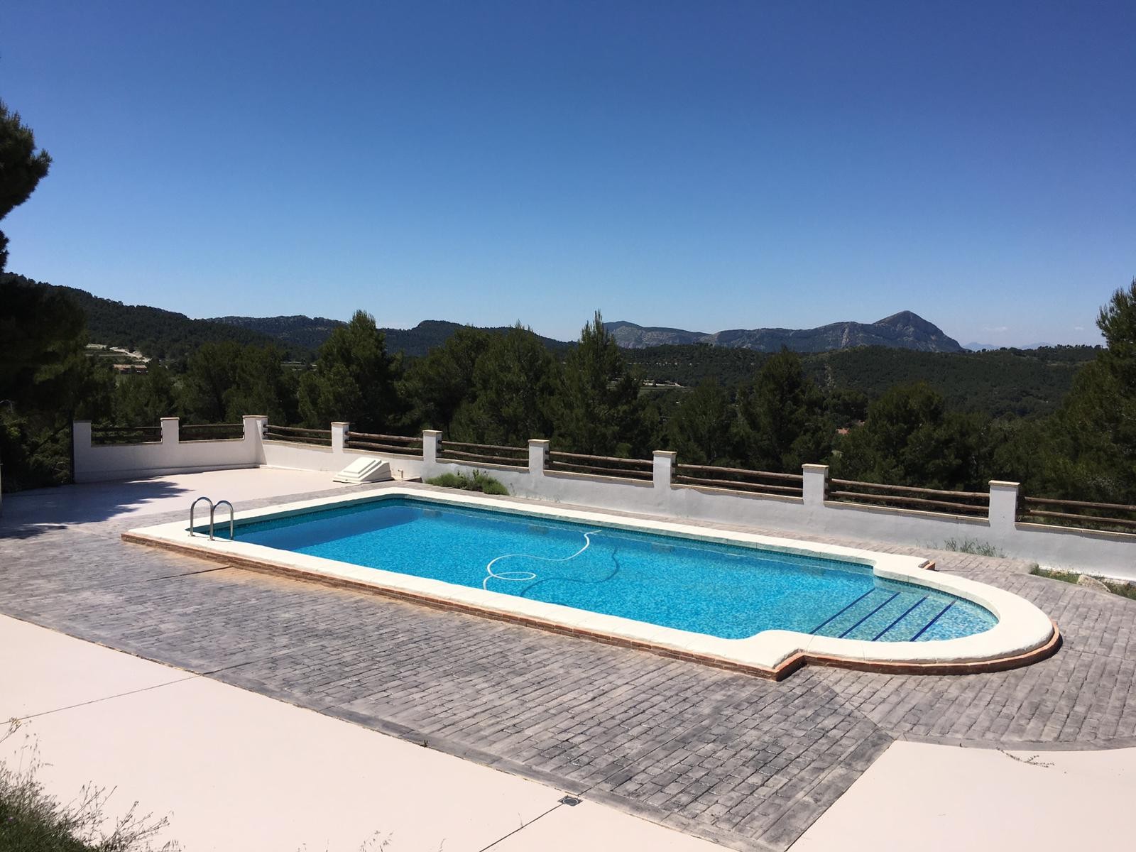 Villa à Castalla, Alicante, Espagne 5 chambres, 171 m2 No. 190257
