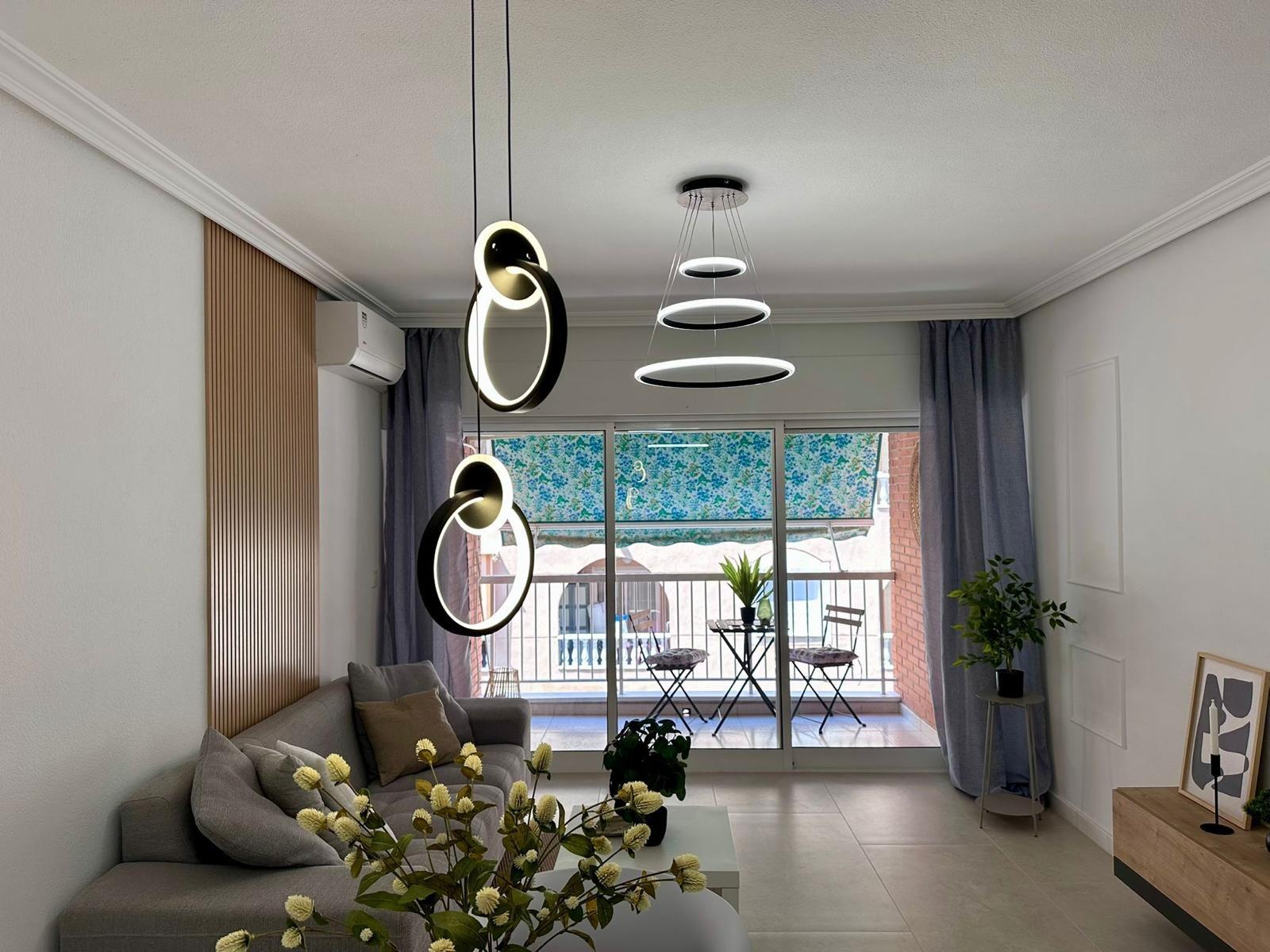 Apartment à Torrevieja, Alicante, Espagne 2 chambres, 65 m2 No. 190258