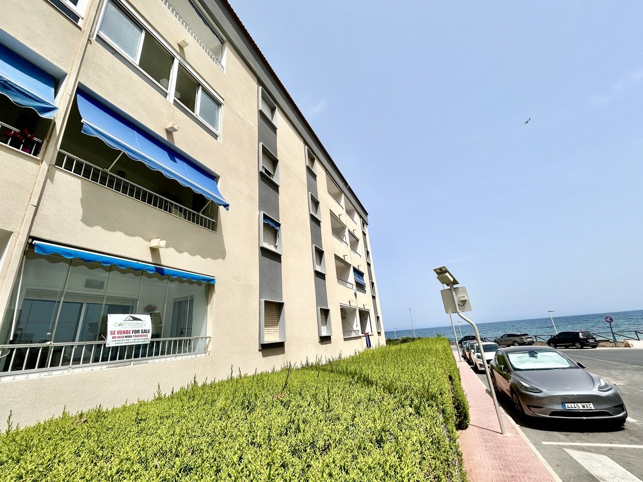 Apartment in Punta Prima, Alicante, Spain 3 bedrooms, 87 sq.m. No. 190253