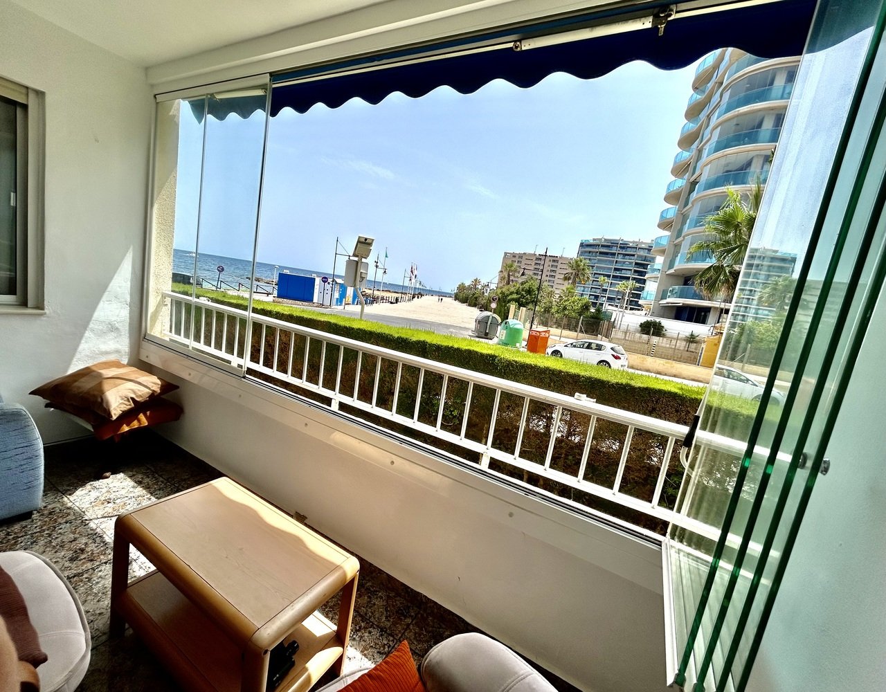 Apartment in Punta Prima, Alicante, Spain 3 bedrooms, 87 sq.m. No. 190253