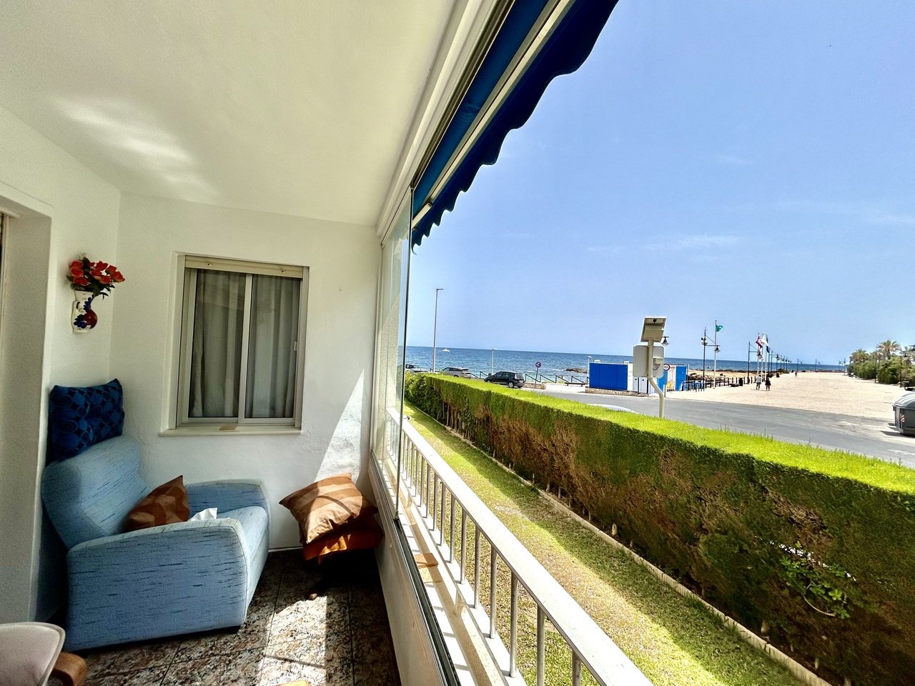 Apartment in Punta Prima, Alicante, Spain 3 bedrooms, 87 sq.m. No. 190253