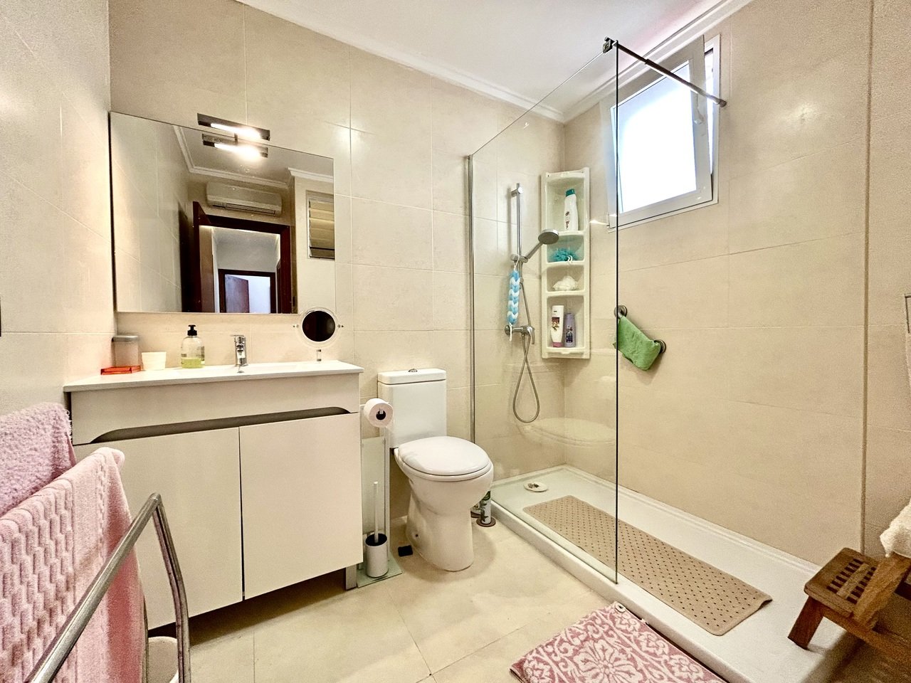 Apartment in Punta Prima, Alicante, Spain 3 bedrooms, 87 sq.m. No. 190253