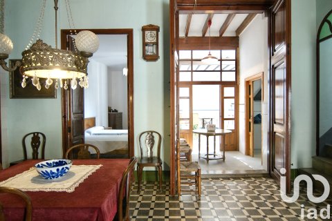 Talo La Font D'en Carros, Valencia, Espanja 6 makuuhuonetta, 269 m2 No. 185907