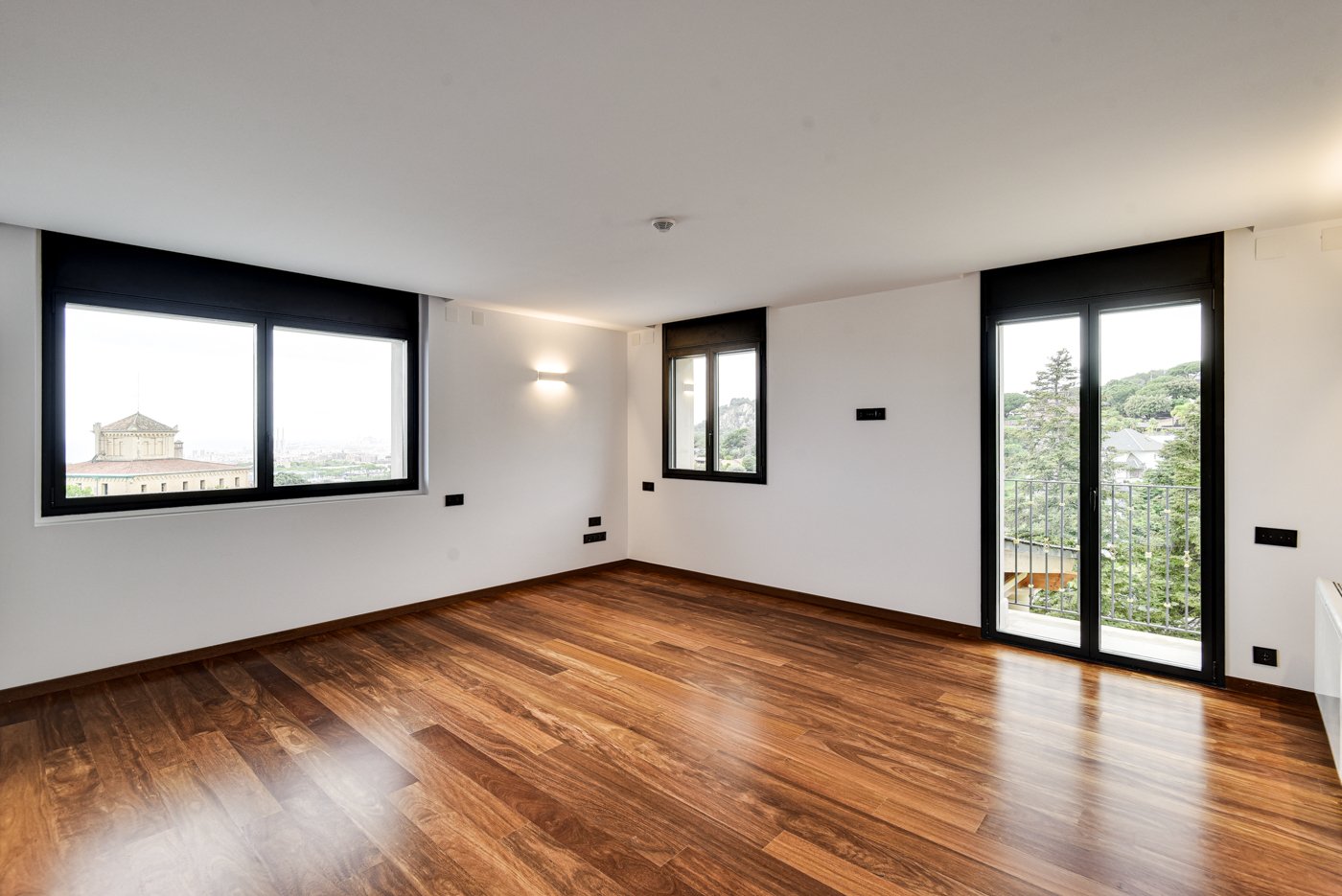 Huvila Barcelona, Espanja 8 makuuhuonetta, 2000 m2 No. 180627