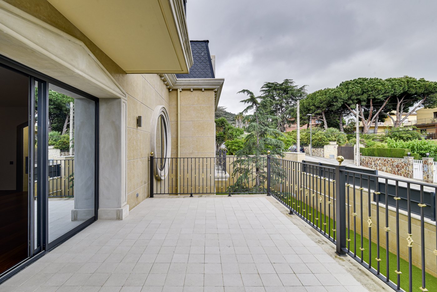 Huvila Barcelona, Espanja 8 makuuhuonetta, 2000 m2 No. 180627