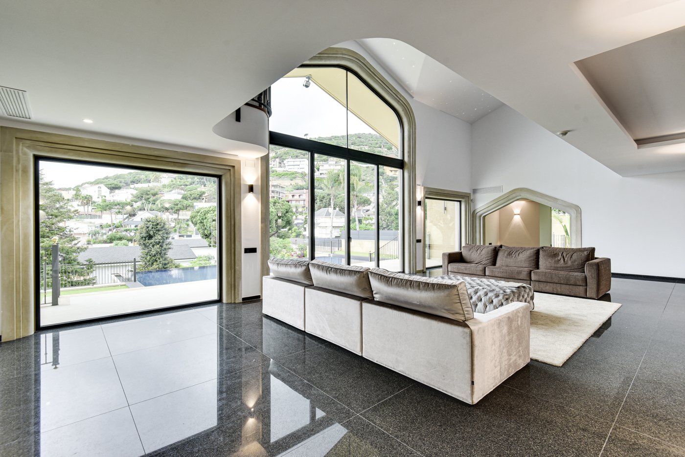 Huvila Barcelona, Espanja 8 makuuhuonetta, 2000 m2 No. 180627