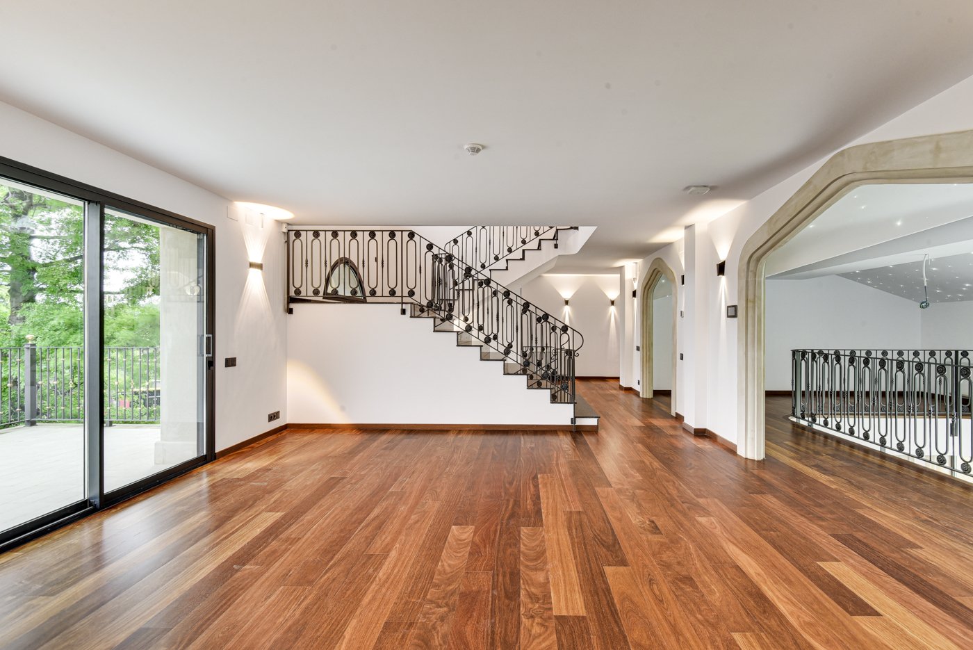 Huvila Barcelona, Espanja 8 makuuhuonetta, 2000 m2 No. 180627