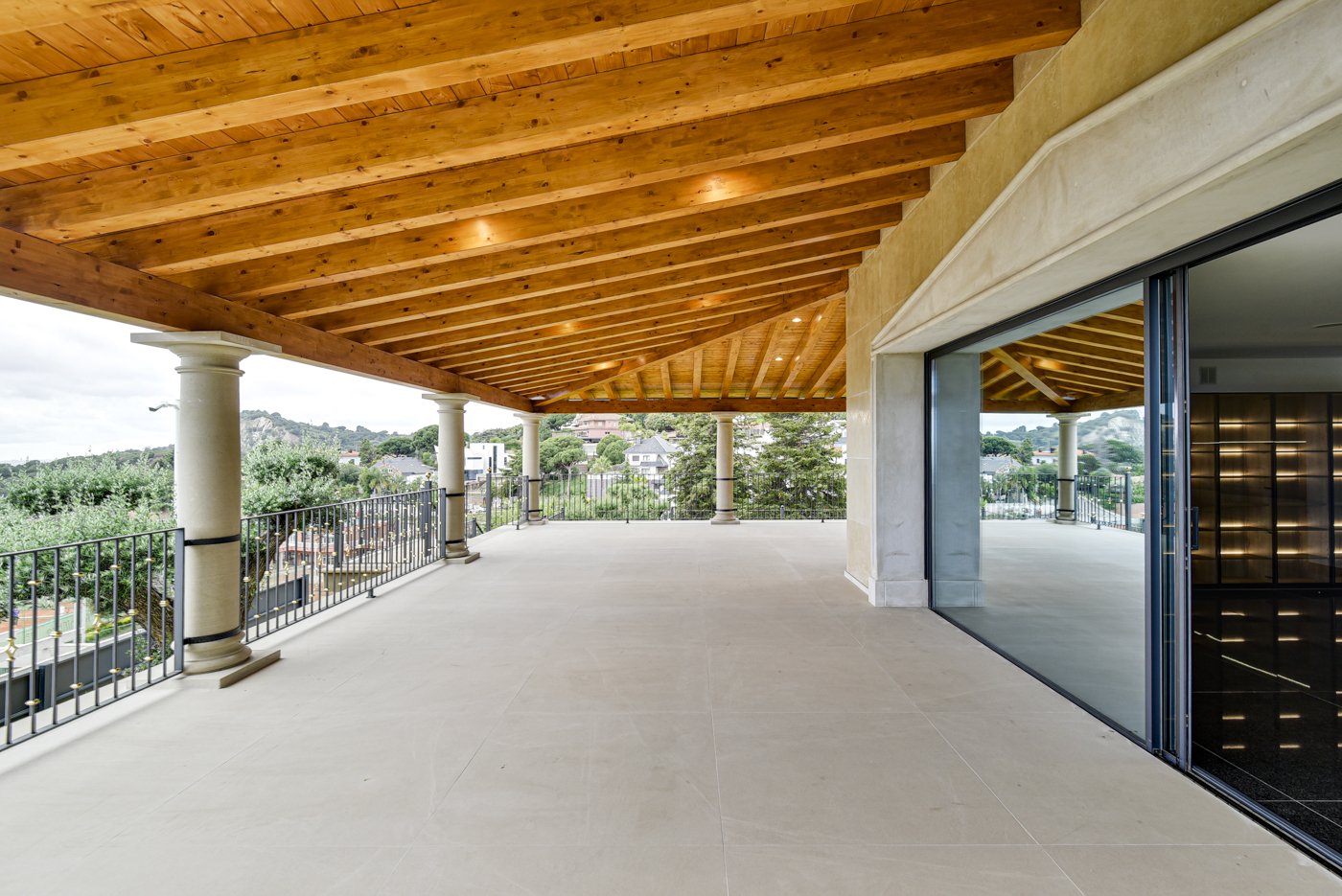 Huvila Barcelona, Espanja 8 makuuhuonetta, 2000 m2 No. 180627