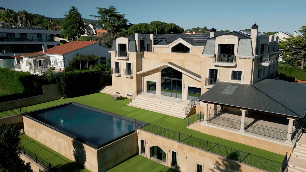 Huvila Barcelona, Espanja 8 makuuhuonetta, 2000 m2 No. 180627