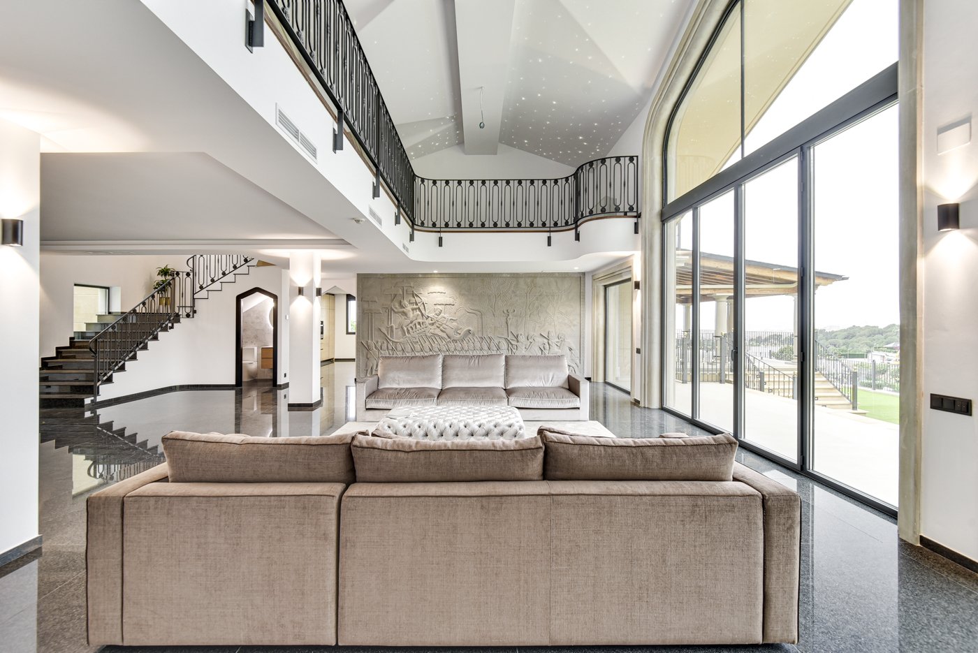 Huvila Barcelona, Espanja 8 makuuhuonetta, 2000 m2 No. 180627