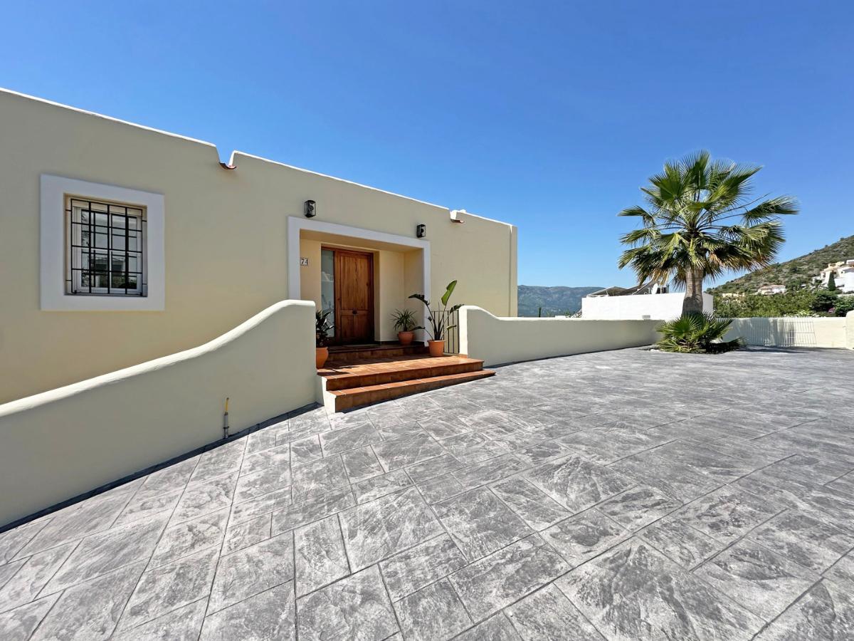 Villa à Jalon, Alicante, Espagne 3 chambres, 178 m2 No. 148935