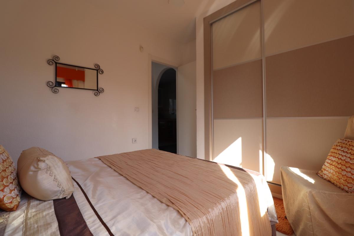 Villa i Algorfa, Alicante, Spanien 5 sovrum, 375 kvm. Nr. 148929