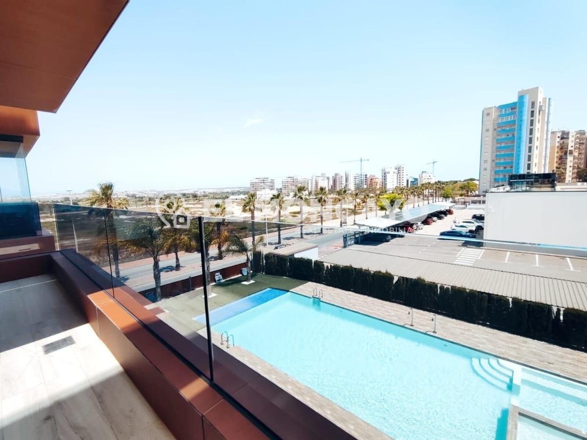 Apartamento en Guardamar del Segura, Alicante, España 2 dormitorios, 79 m2 No. 148932