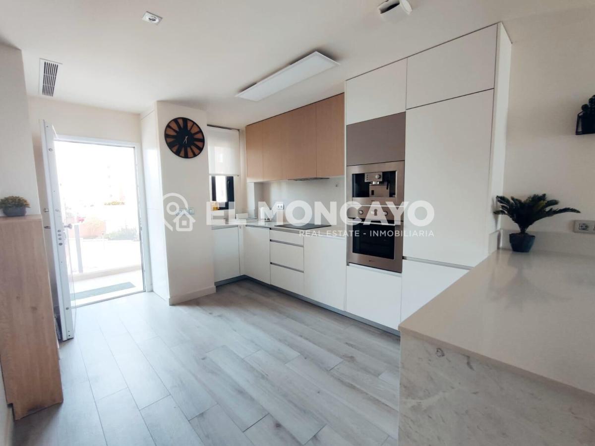 Apartamento en Guardamar del Segura, Alicante, España 2 dormitorios, 79 m2 No. 148932