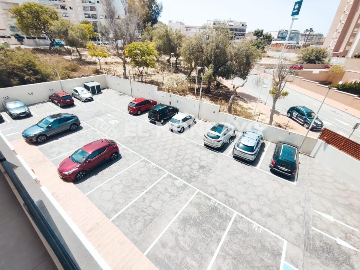 Apartamento en Guardamar del Segura, Alicante, España 2 dormitorios, 79 m2 No. 148932