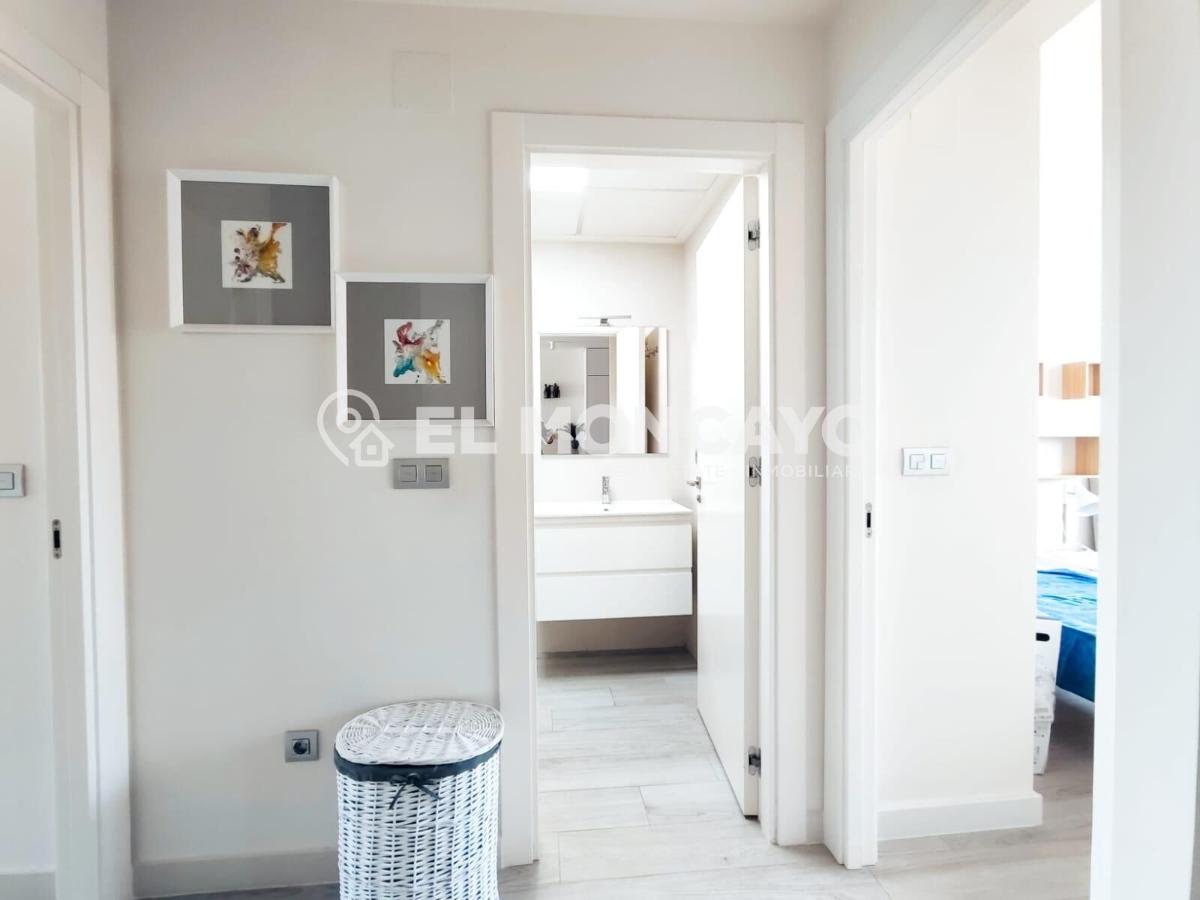 Apartamento en Guardamar del Segura, Alicante, España 2 dormitorios, 79 m2 No. 148932