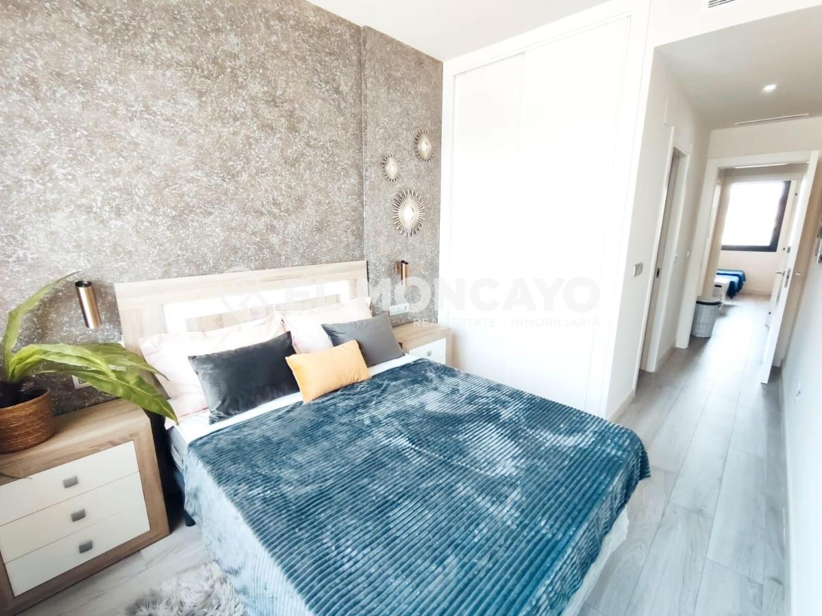 Apartamento en Guardamar del Segura, Alicante, España 2 dormitorios, 79 m2 No. 148932