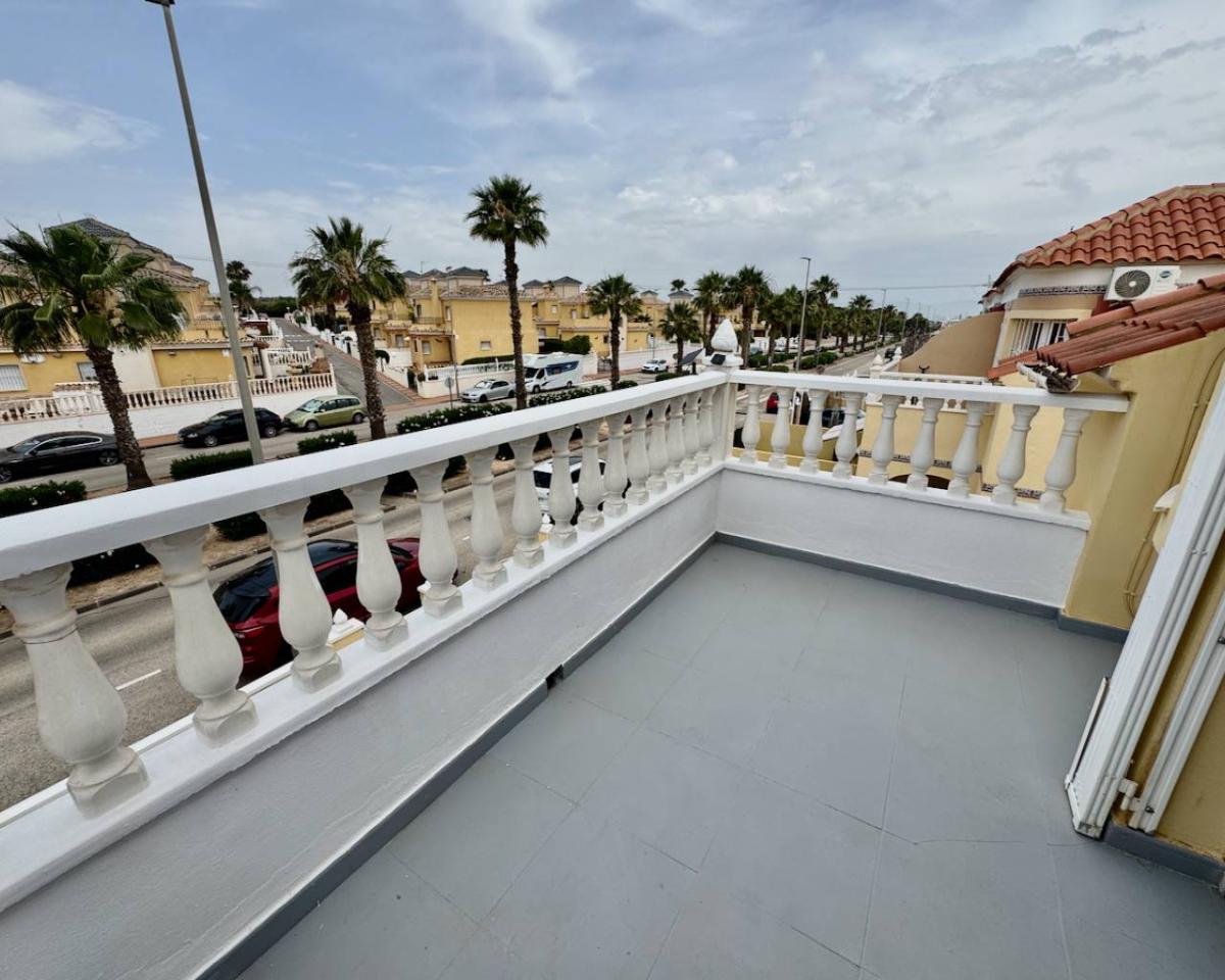 Villa i Algorfa, Alicante, Spanien 3 sovrum, 85 kvm. Nr. 148930
