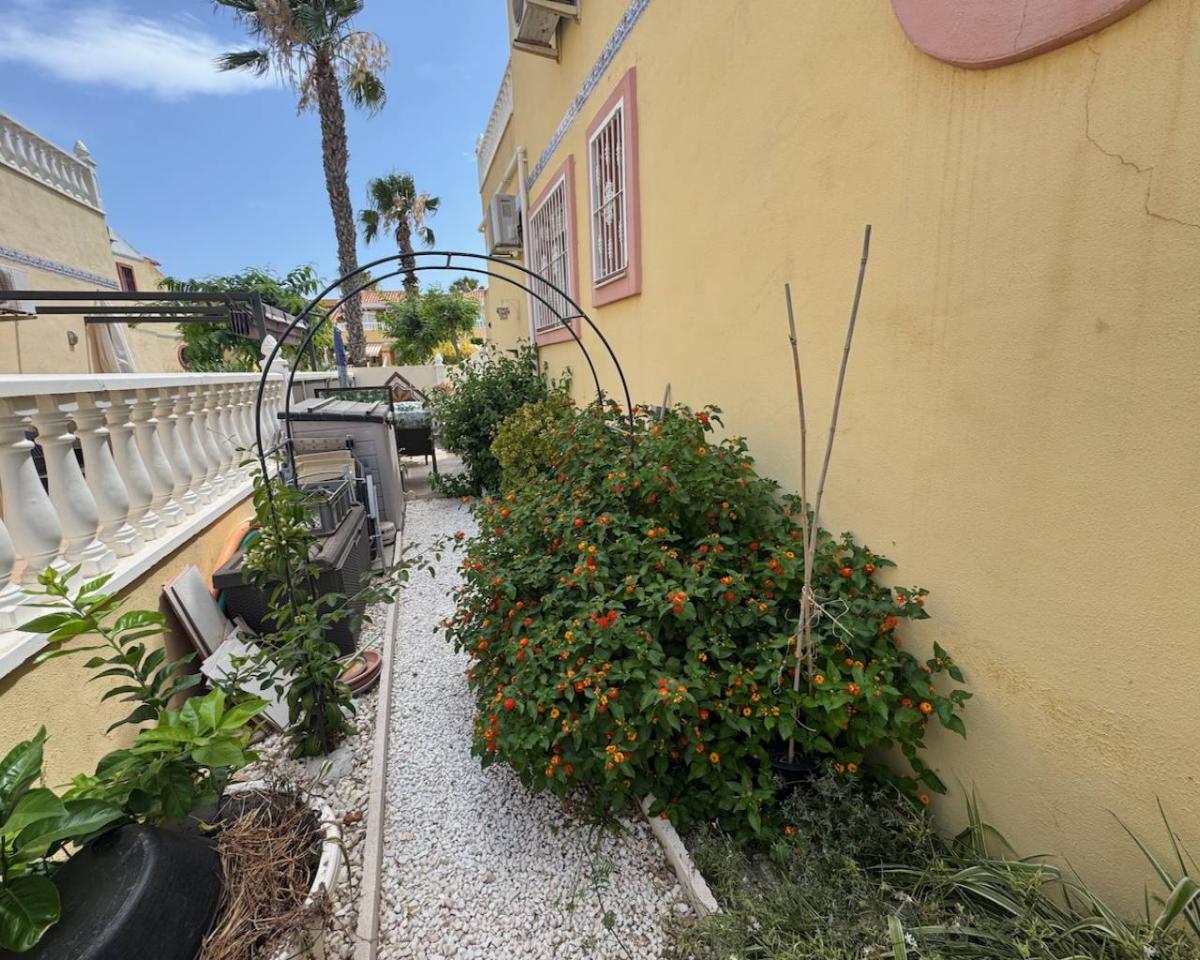 Villa i Algorfa, Alicante, Spanien 3 sovrum, 85 kvm. Nr. 148930