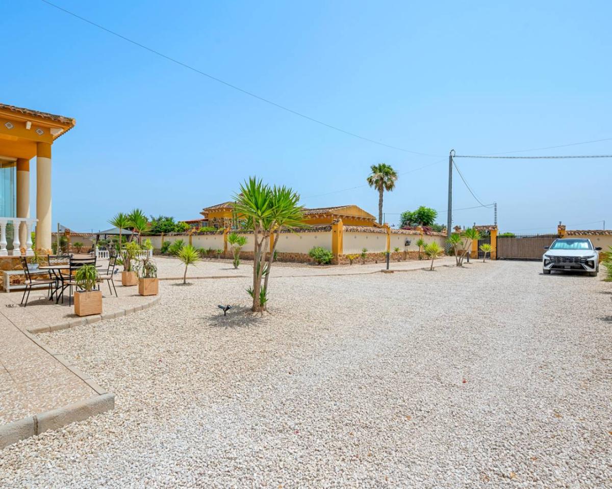 Finca i Catral, Alicante, Spanien 3 sovrum, 153 kvm. Nr. 148934