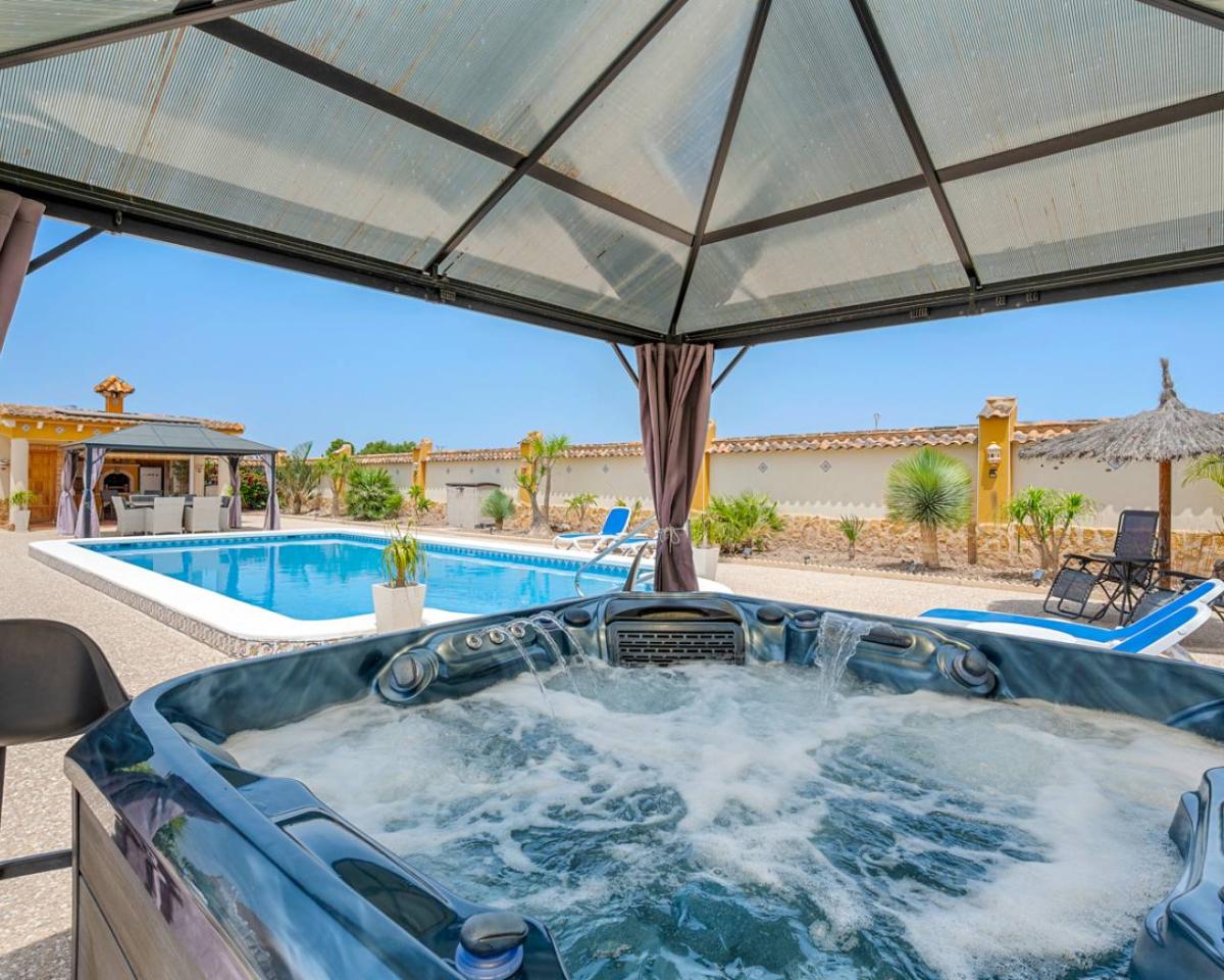 Finca i Catral, Alicante, Spanien 3 sovrum, 153 kvm. Nr. 148934