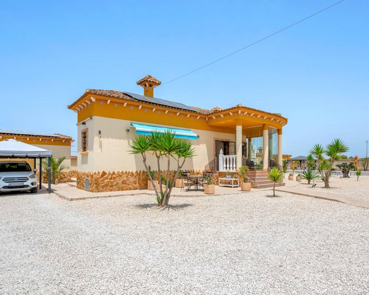 Finca i Catral, Alicante, Spanien 3 sovrum, 153 kvm. Nr. 148934