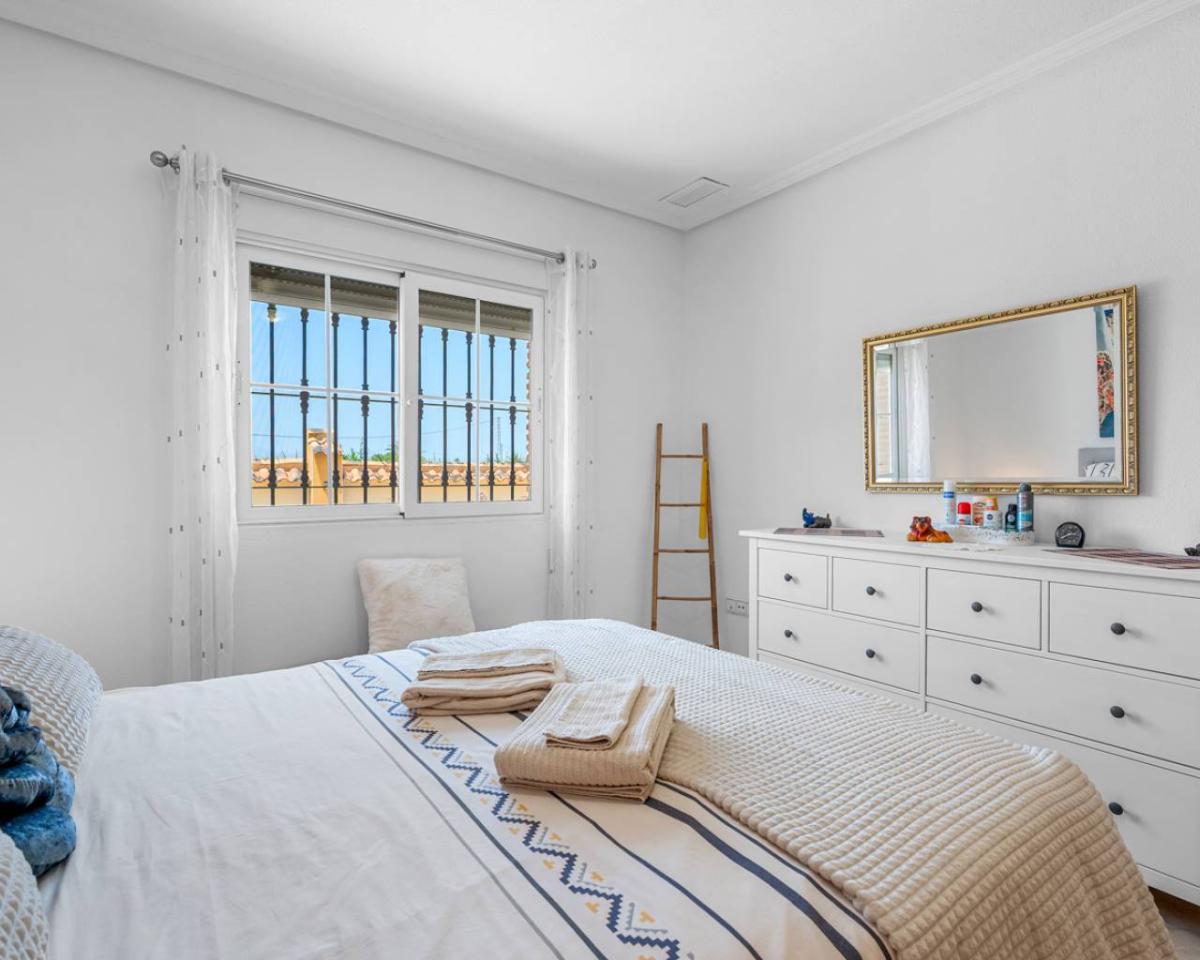 Finca i Catral, Alicante, Spanien 3 sovrum, 153 kvm. Nr. 148934